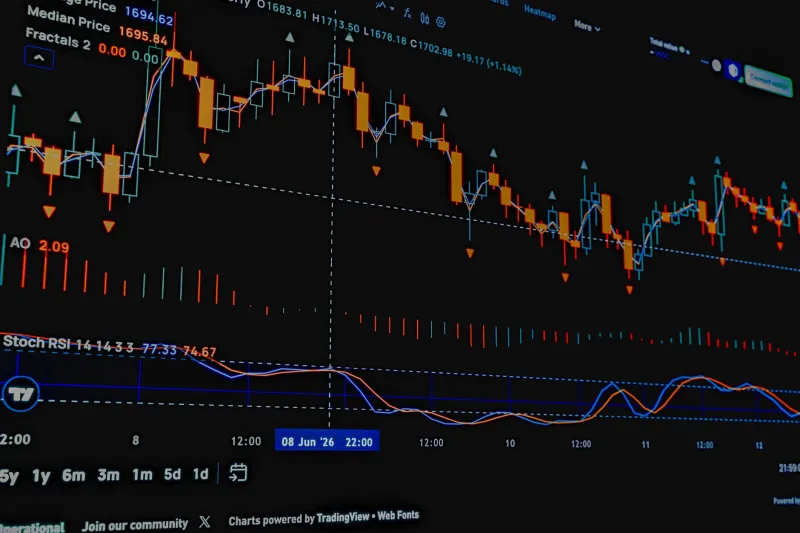 Crossing the Divide: How Autonomous Agents Are Capturing Profit in the Space Between CEX and DEX Markets