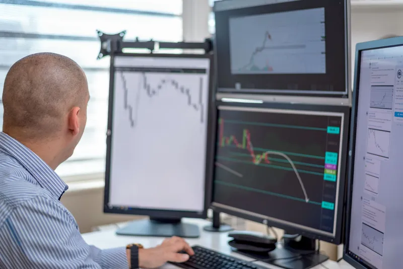 Milliseconds and Market Share: How Algorithmic Speed Has Become the New Alpha in Institutional Crypto